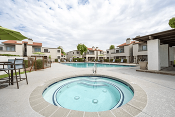 Luxury pool with firepit & soft night lighting - heated in winter months